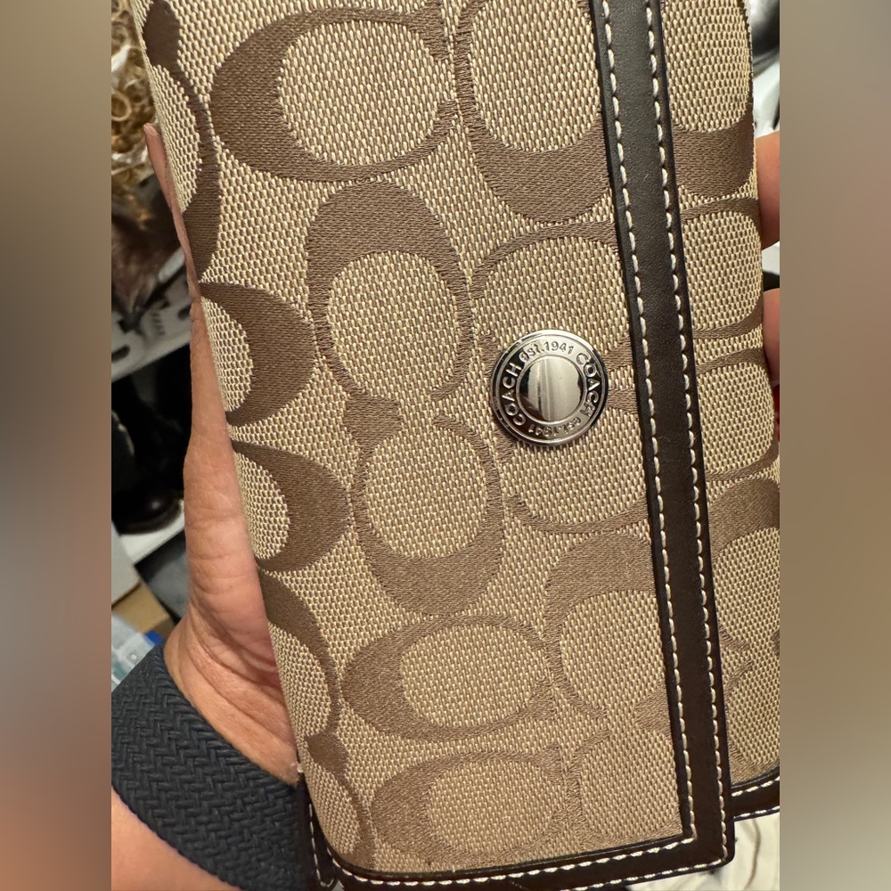 COACH WALLET - Picture 10 of 12